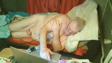 Snapshot of bomber59potsdam chatting on 1, 1, 2025 Bomber59potsdam online show from 1, 1, 2025