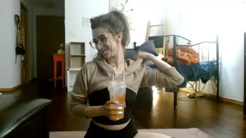 Snapshot of bombshellbaeby chatting on 14, 9, 2025 BombshellBaeby online show from 14, 9, 2025