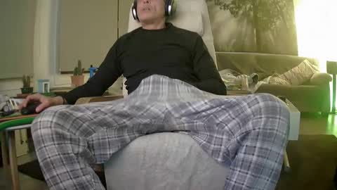 Snapshot of bomsay chatting on 9, 2, 2025 bomsay online show from 9, 2, 2025