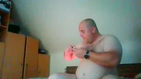 Snapshot of bondsuckslut chatting on 27, 5, 2026 borntosuck online show from 27, 5, 2026
