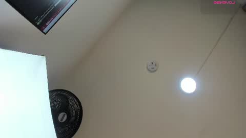 Snapshot of bonet_iris chatting on 9, 7, 2026 bonet_iris online show from 9, 7, 2026