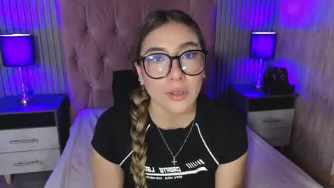 Snapshot of bonnali_lune chatting on 11, 5, 2026 bonnali_lune online show from 11, 5, 2026