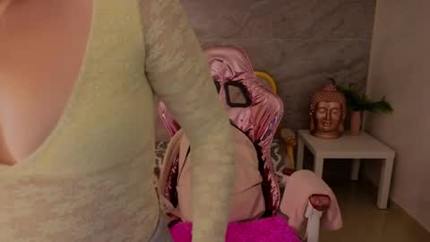 Bonnie  online show from 18, 4, 2026