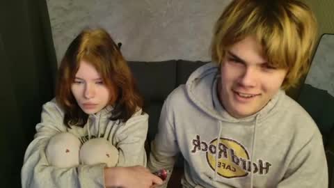 Snapshot of bonnie_and_c1yde chatting on 25, 4, 2026 Jessy Mark online show from 25, 4, 2026