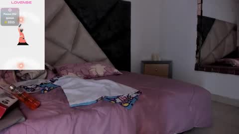   online show from 19, 12, 2025