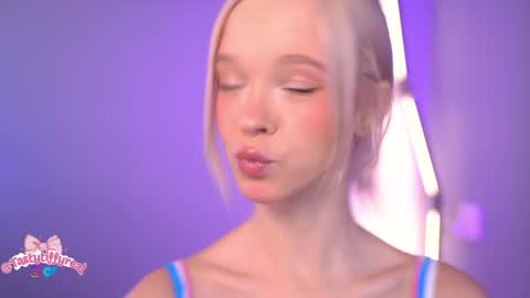 Snapshot of boobybliss chatting on 11, 5, 2026 Alina online show from 11, 5, 2026
