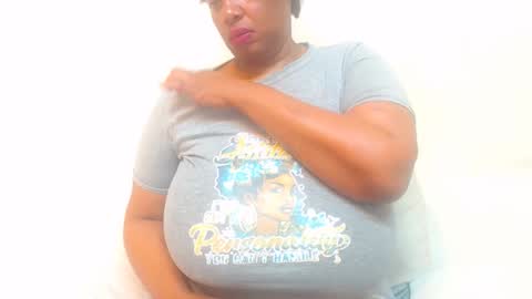 Snapshot of boobyqueen24 chatting on 4, 5, 2026 boobyqueen online show from 4, 5, 2026