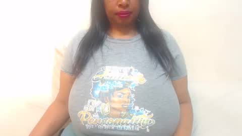 Snapshot of boobyqueen24 chatting on 31, 5, 2026 boobyqueen online show from 31, 5, 2026