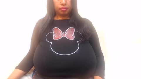 Snapshot of boobyqueen24 chatting on 8, 6, 2026 boobyqueen online show from 8, 6, 2026