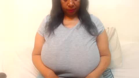boobyqueen online show from 21, 7, 2026