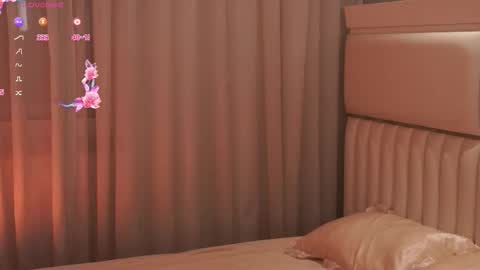 Snapshot of boootyfrytti chatting on 7, 10, 2025 boootyfrytti online show from 7, 10, 2025