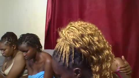 bootie_caramel online show from 3, 3, 2025