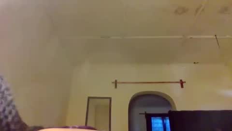 bootie_caramel online show from 2, 10, 2025