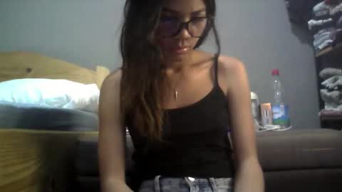 Snapshot of boozyart chatting on 15, 12, 2025 boozyArt online show from 15, 12, 2025