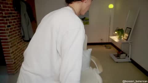 Snapshot of boream_ chatting on 11, 10, 2025 Bream online show from 11, 10, 2025