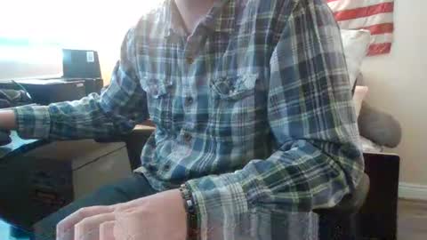 Snapshot of bourbonman144 chatting on 12, 11, 2025 bourbonman144 online show from 12, 11, 2025