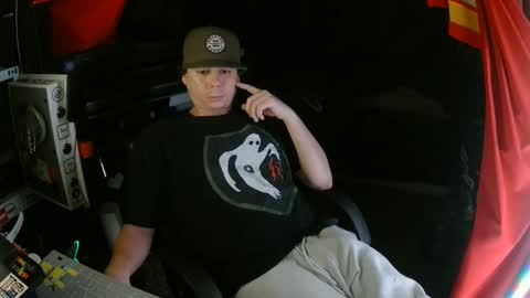 Bowerboi1217 online show from 27, 11, 2025