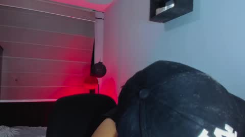 Snapshot of boy_nauthy chatting on 5, 1, 2025 boy_nauthy online show from 5, 1, 2025