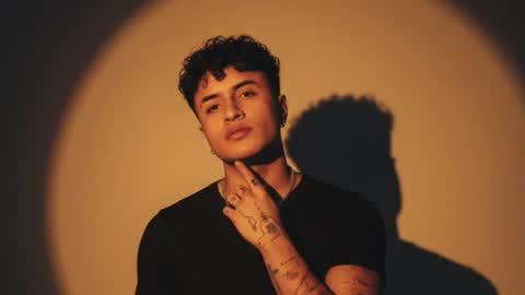 boy_nauthy online show from 13, 12, 2025