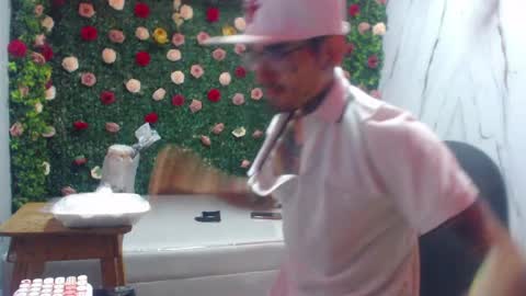 boy_tatto77 online show from 4, 4, 2026