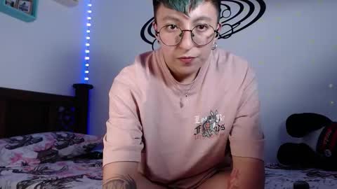 Edward ftm trans queerslave online show from 22, 11, 2025
