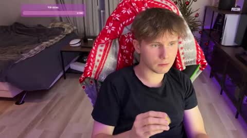 Snapshot of boykik chatting on 5, 1, 2025 Eddie online show from 5, 1, 2025