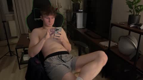 Snapshot of boykik chatting on 15, 1, 2025 Eddie online show from 15, 1, 2025