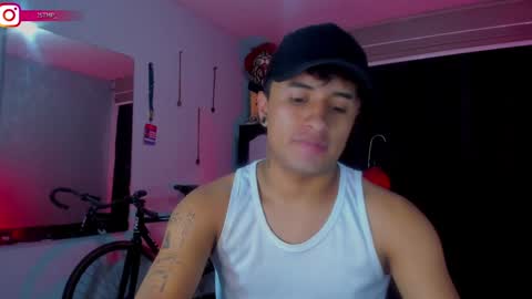 Snapshot of boylatin_777 chatting on 6, 2, 2025 miguel online show from 6, 2, 2025