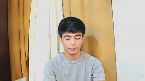 Snapshot of boynextdoor4ux chatting on 29, 6, 2026 HI IM JAMES DONT FORGET GIVE ME THUMBS UP AND JOIN TO MY FANCLUB online show from 29, 6, 2026