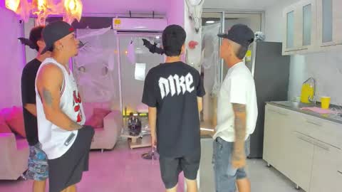 Snapshot of boysdeluxemilitary chatting on 24, 9, 2025 JHON ARES AND NEID online show from 24, 9, 2025