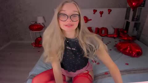 BoysLoveBlondee online show from 13, 2, 2025