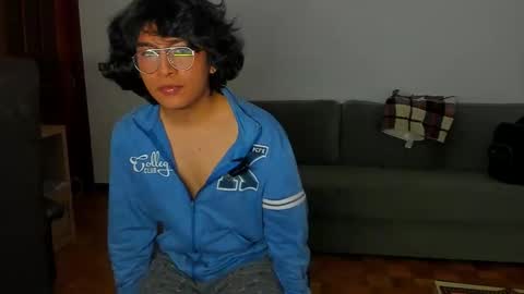 Snapshot of boytwink_20 chatting on 22, 11, 2025 boytwink_20 online show from 22, 11, 2025