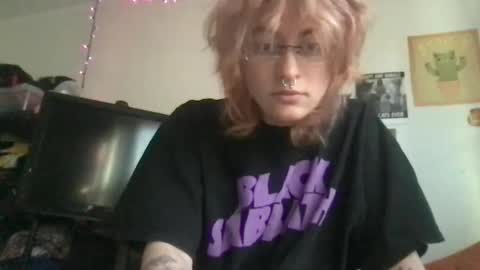 Snapshot of boywithbug chatting on 26, 2, 2025 boywithbug online show from 26, 2, 2025