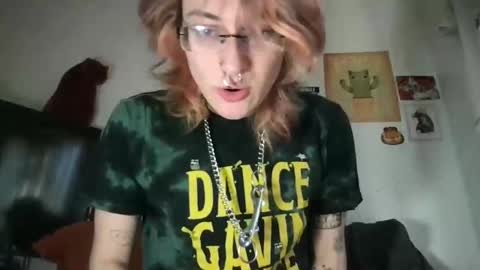 Snapshot of boywithbug chatting on 6, 3, 2025 boywithbug online show from 6, 3, 2025