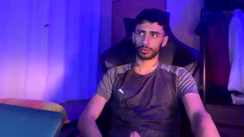 Snapshot of boyzinm2 chatting on 15, 9, 2025 boyzinm2 online show from 15, 9, 2025