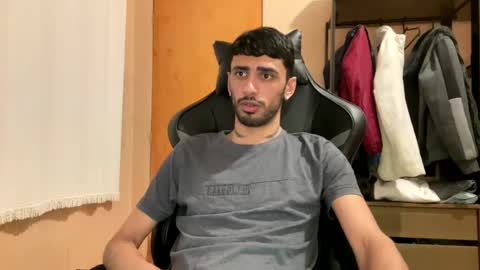 boyzinm2 online show from 3, 10, 2025