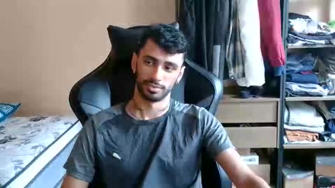 boyzinm2 online show from 19, 2, 2026