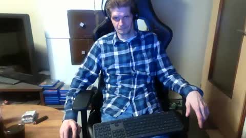 Snapshot of bponie1 chatting on 22, 12, 2024 bponie1 online show from 22, 12, 2024