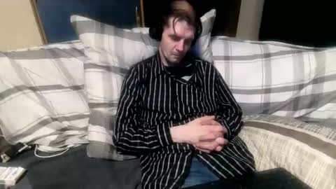 Snapshot of bponie1 chatting on 13, 3, 2026 bponie1 online show from 13, 3, 2026