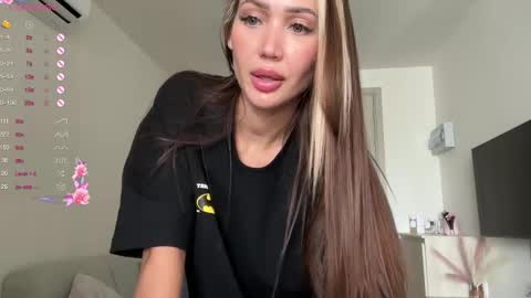 Snapshot of brabuss_ chatting on 27, 2, 2025 Lana online show from 27, 2, 2025