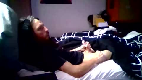 Snapshot of brad1989musiclife chatting on 9, 5, 2026 GuitarBrad1989 online show from 9, 5, 2026