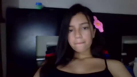 Snapshot of brad_and_emma293215 chatting on 12, 9, 2025 brad_and_emma293215 online show from 12, 9, 2025