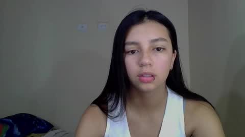 Snapshot of brad_and_emma293215 chatting on 5, 10, 2025 brad_and_emma293215 online show from 5, 10, 2025