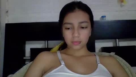 Snapshot of brad_and_emma293215 chatting on 14, 10, 2025 brad_and_emma293215 online show from 14, 10, 2025