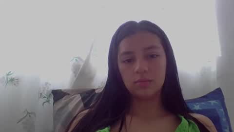 Snapshot of brad_and_emma293215 chatting on 30, 10, 2025 brad_and_emma293215 online show from 30, 10, 2025