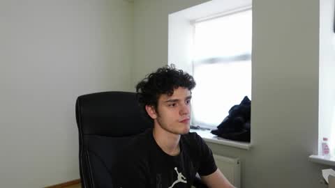 BRAD HOLLOWAY online show from 8, 4, 2026