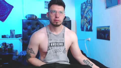 brad hot boy online show from 3, 1, 2025