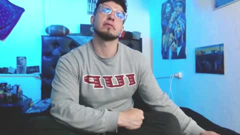 brad hot boy online show from 9, 9, 2025