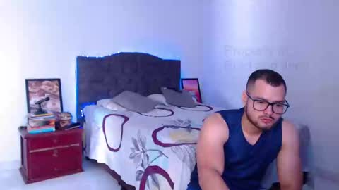 Snapshot of bradandjenn chatting on 20, 2, 2025 Your favorite couple and the best butt on Chatur online show from 20, 2, 2025