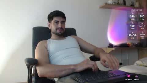 Snapshot of bradley_muscle chatting on 9, 9, 2025 Bradley online show from 9, 9, 2025